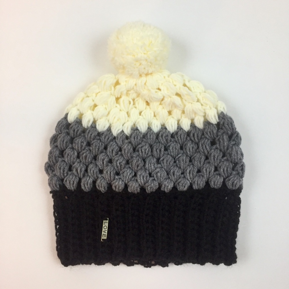 Crochet Beanie Fall Winter Hat Gray Ivory Handmade - Picture 3 of 4